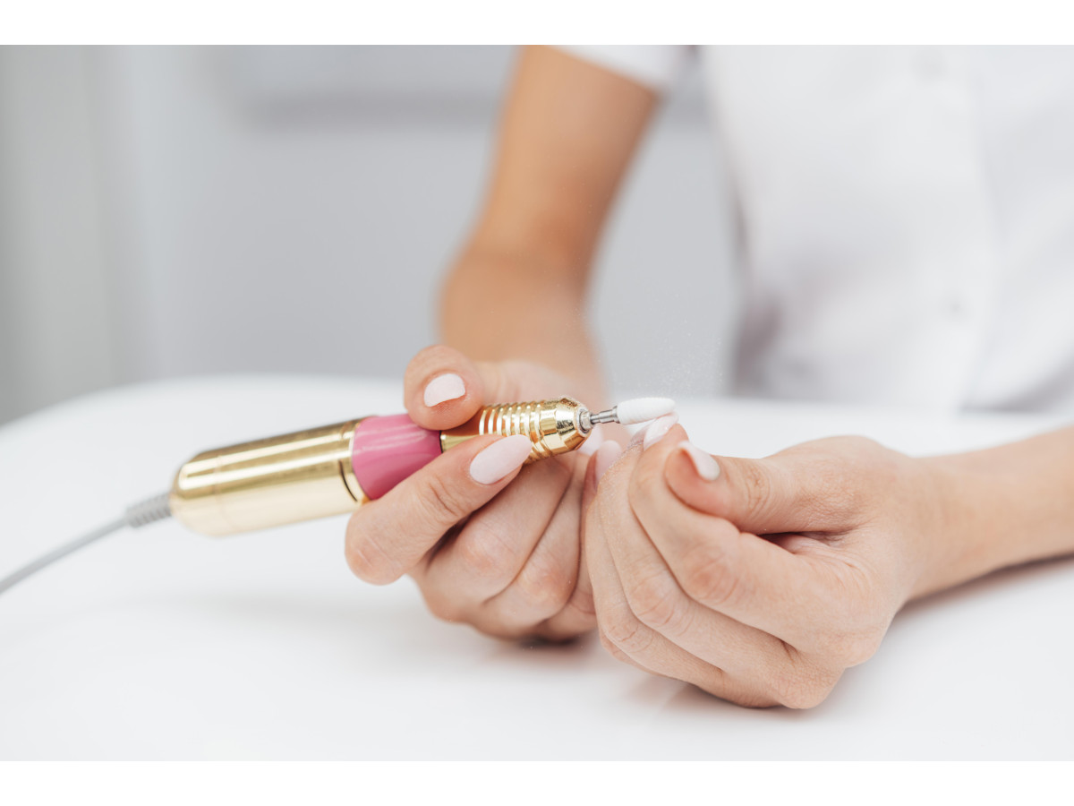 Nail drill: how to choose and what to look for