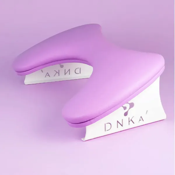 DNKa’ Anatomical Armrest for Manicure Purple