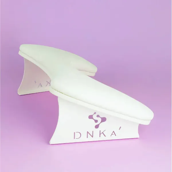 DNKa’ Anatomical Armrest for Manicure White