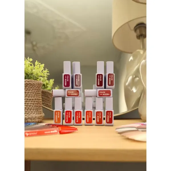 DNKa' Gel Polish Color #0082, 12 ml