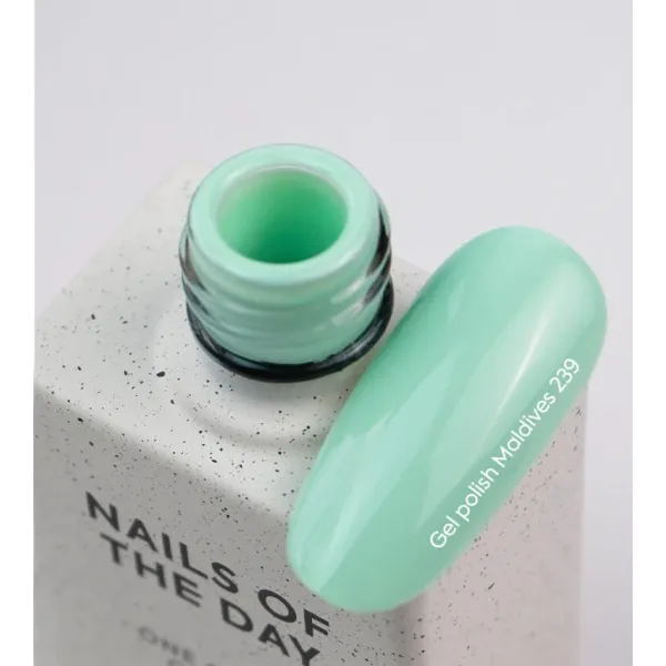 NAILSOFTHEDAY Gel polish Maldives 239 — мятно-зеленый гель-лак, 10 мл