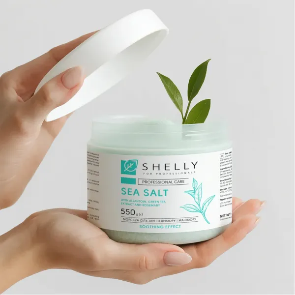 Koupelová sůl s alantoinem, výtažkem ze zeleného čaje a rozmarýnu Shelly, 550g